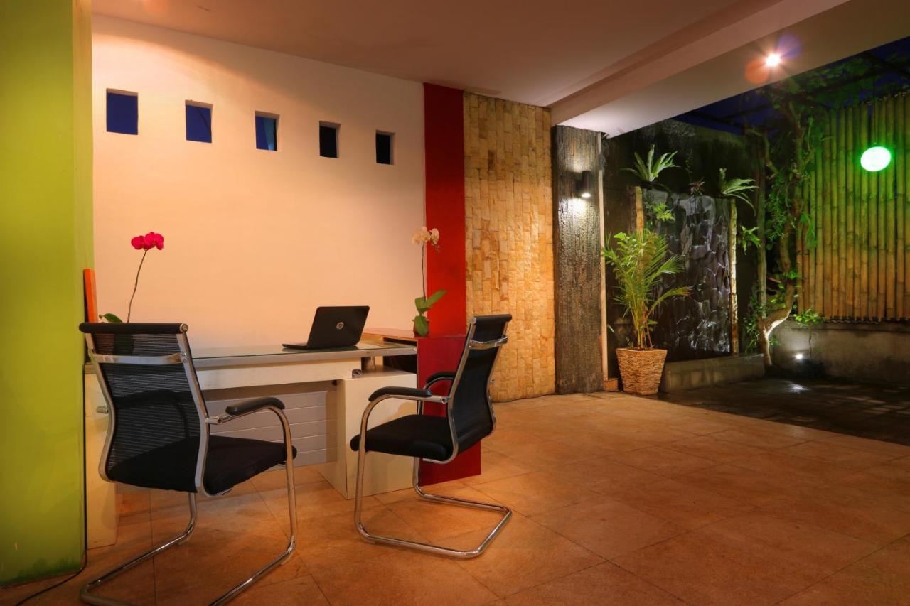 Valomia Guest House Denpasar  Exterior photo