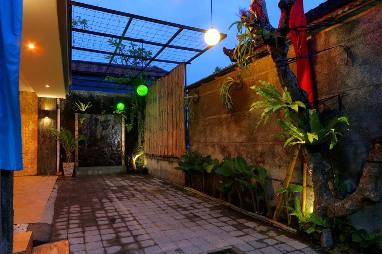 Valomia Guest House Denpasar  Exterior photo